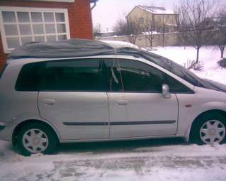 1999 Mazda Premacy Pics