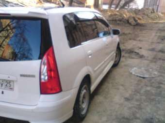 1999 Mazda Premacy Pictures