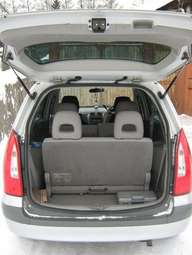 1999 Mazda Premacy Photos