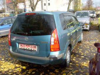 1999 Mazda Premacy Photos