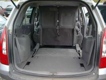 1999 Mazda Premacy Photos