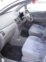 1999 Mazda Premacy Pictures