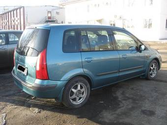 1999 Mazda Premacy Photos