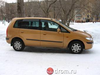 1999 Mazda Premacy Pictures