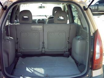 1999 Mazda Premacy Pictures
