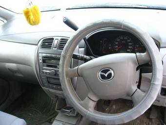 1999 Mazda Premacy Images