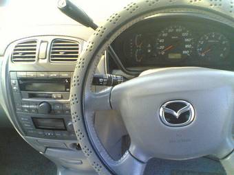 1999 Mazda Premacy Photos