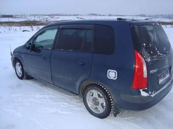 1999 Mazda Premacy Photos
