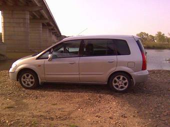 1999 Mazda Premacy Photos