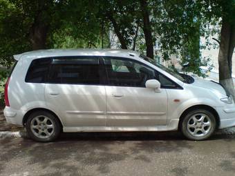 1999 Mazda Premacy Photos