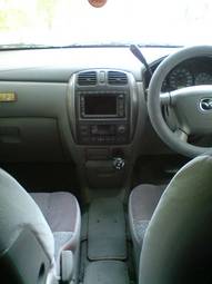 1999 Mazda Premacy Photos