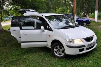 1999 Mazda Premacy Pics