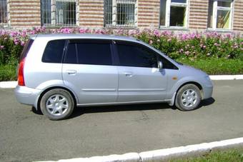 1999 Mazda Premacy Pictures