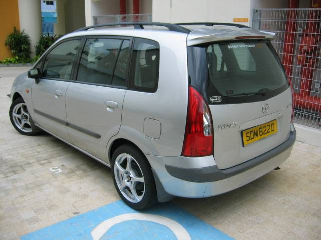 2000 Mazda Premacy