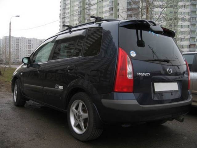 2000 Mazda Premacy