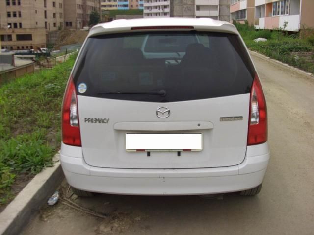 2000 Mazda Premacy