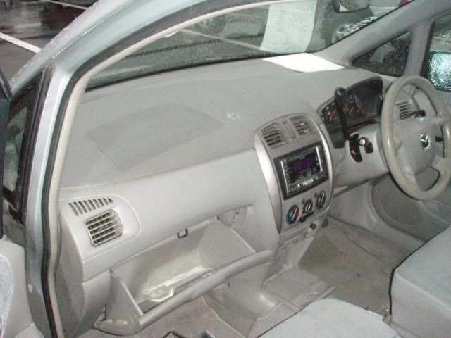 2000 Mazda Premacy