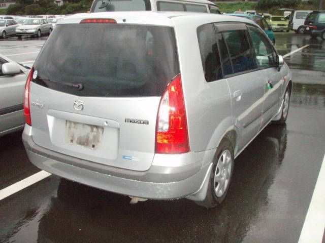 2000 Mazda Premacy