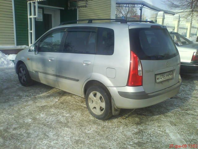 2000 Mazda Premacy