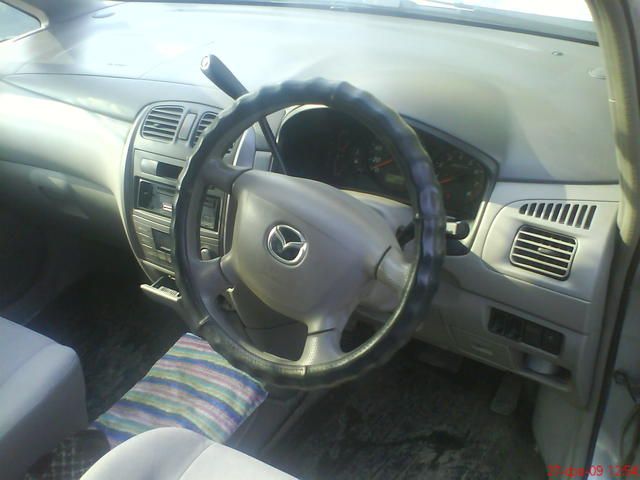 2000 Mazda Premacy