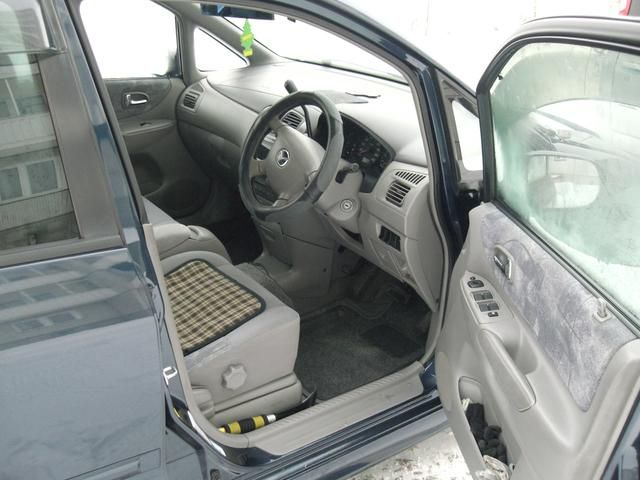 2000 Mazda Premacy