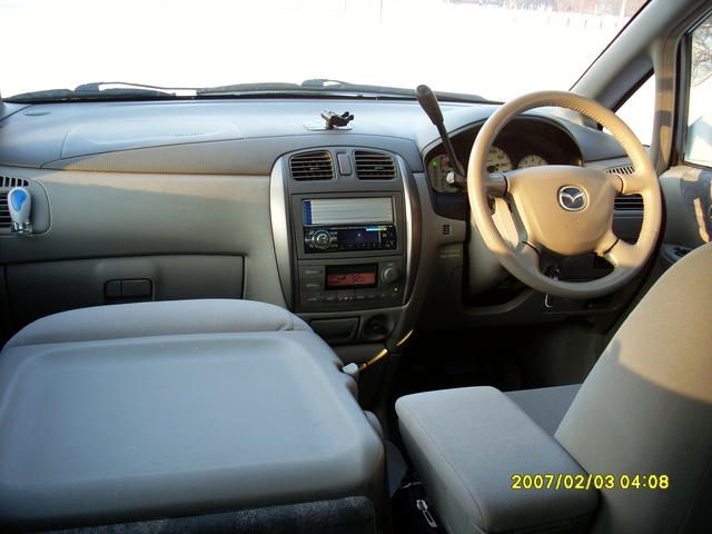 2000 Mazda Premacy