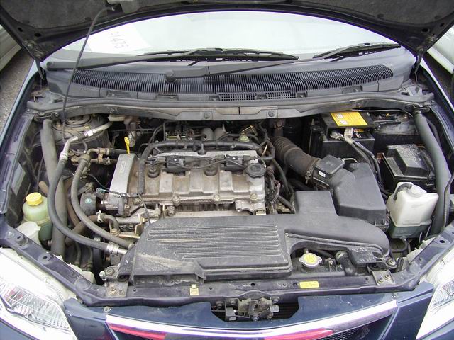 2000 Mazda Premacy Pictures