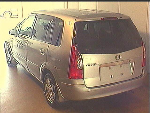 2000 Mazda Premacy Pics