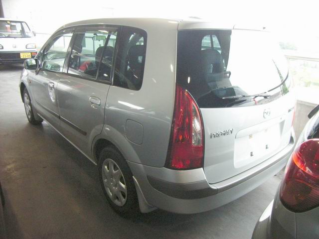 2000 Mazda Premacy Photos
