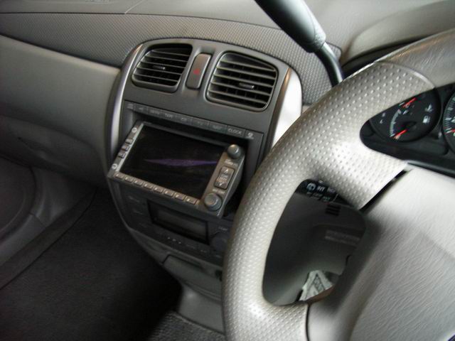 2000 Mazda Premacy Wallpapers