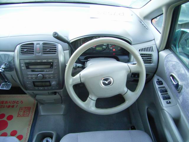 2000 Mazda Premacy Photos