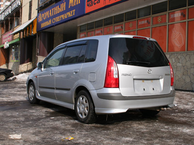 2000 Mazda Premacy Photos