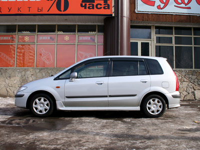2000 Mazda Premacy Pictures