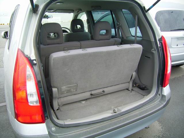 2000 Mazda Premacy Pictures