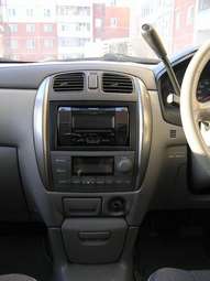 2000 Mazda Premacy Pictures