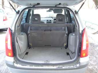 2000 Mazda Premacy Images