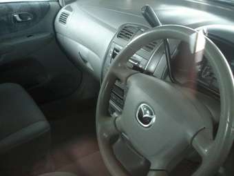 2000 Mazda Premacy Pictures