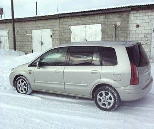 2000 Mazda Premacy Pictures