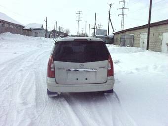 2000 Mazda Premacy Photos