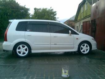 2000 Mazda Premacy Pictures