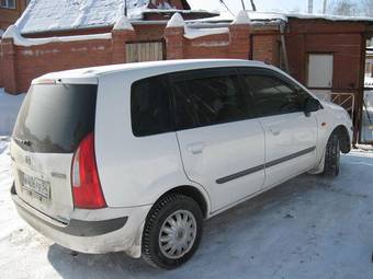 2000 Mazda Premacy Photos