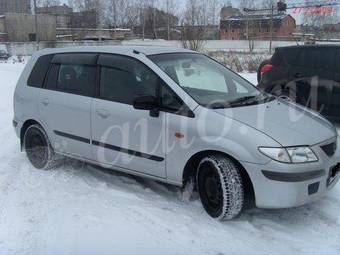 2000 Mazda Premacy Pictures