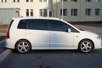 2000 Mazda Premacy Pictures