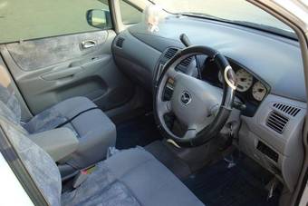 2000 Mazda Premacy Pictures