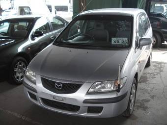 2000 Mazda Premacy Photos