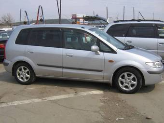 2000 Mazda Premacy Pics