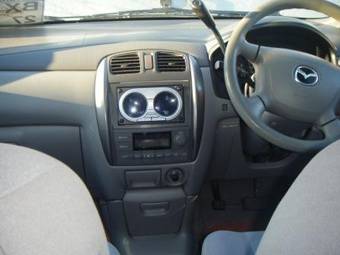 2000 Mazda Premacy Pictures
