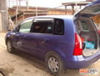 2000 Mazda Premacy Pictures