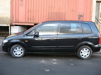 2000 Mazda Premacy Photos