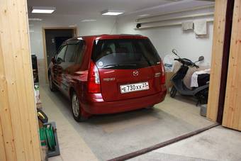 2000 Mazda Premacy Pictures